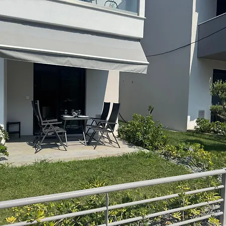 Erato 9-4 Pool Access Διαμέρισμα
